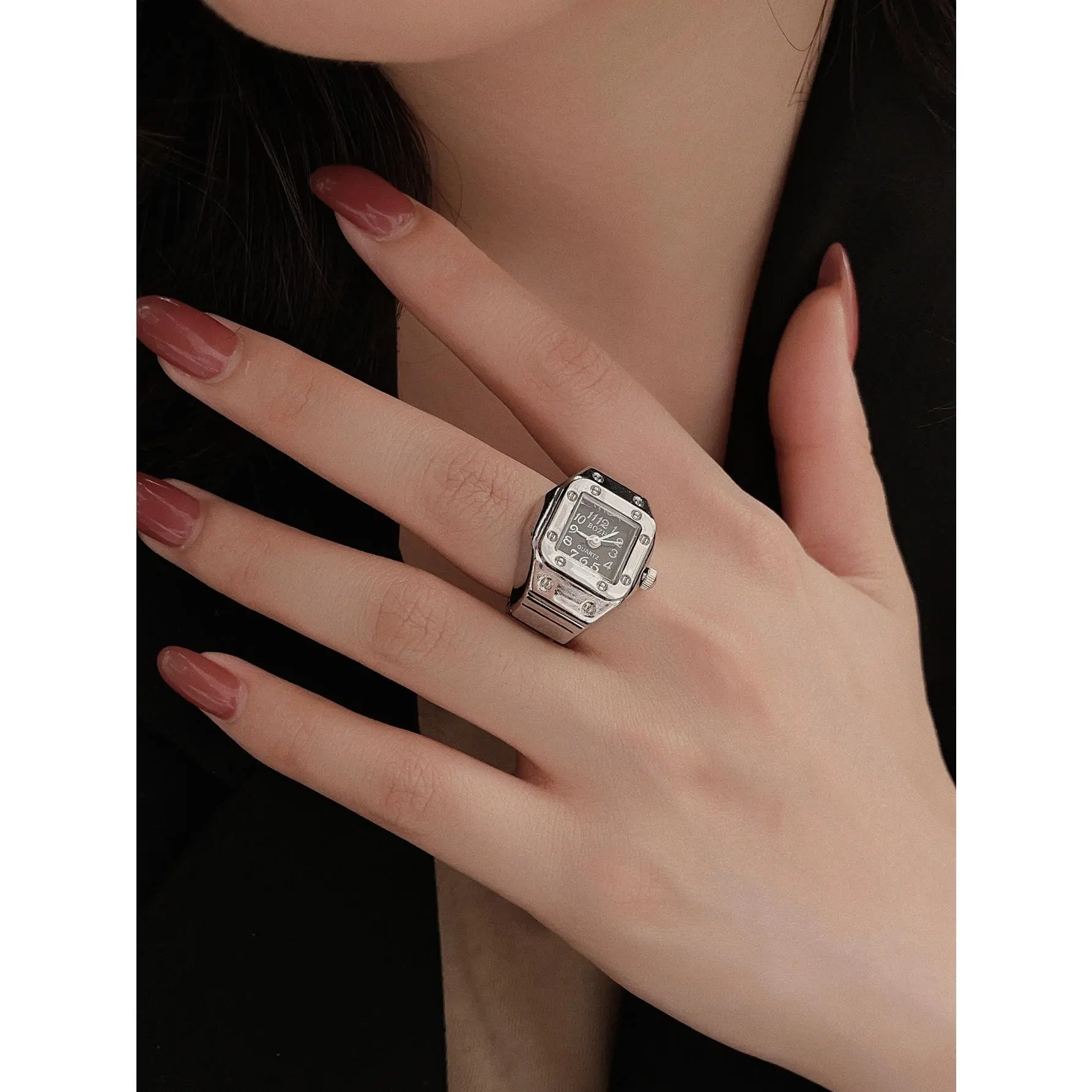 Mini Vintage Finger Ring Watch Round Silver Alloy Shell Creative Quartz Watches Fashion Couple Ring Accessories