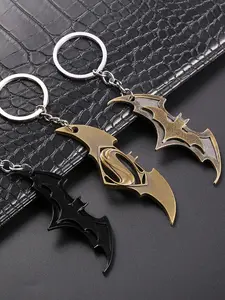 The trendy Halloween bat shaped keychain pendant is suitable for daily wear, vacation dates, and other occasions, and is also a surprising and exquisite small gift.