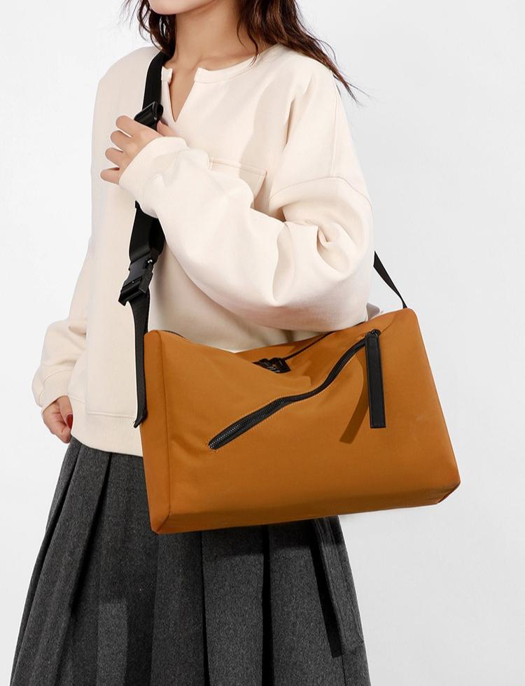 8326 Women's Large-capacity Casual Solid Color Small Square Bag 2026 New Lightweight Multi-compartment Shoulder Messenger Bag