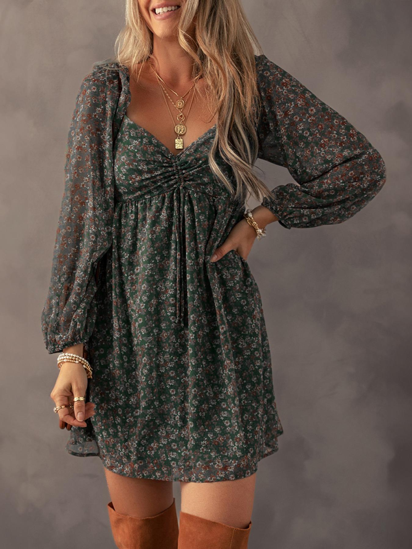 Women's Ditsy Floral Print Sweetheart Neck Shirred Back Dress, Boho Fashion Casual Puff Sleeve Dress for Daily Holiday Vacation Wear, Ladies Dress for All Seasons