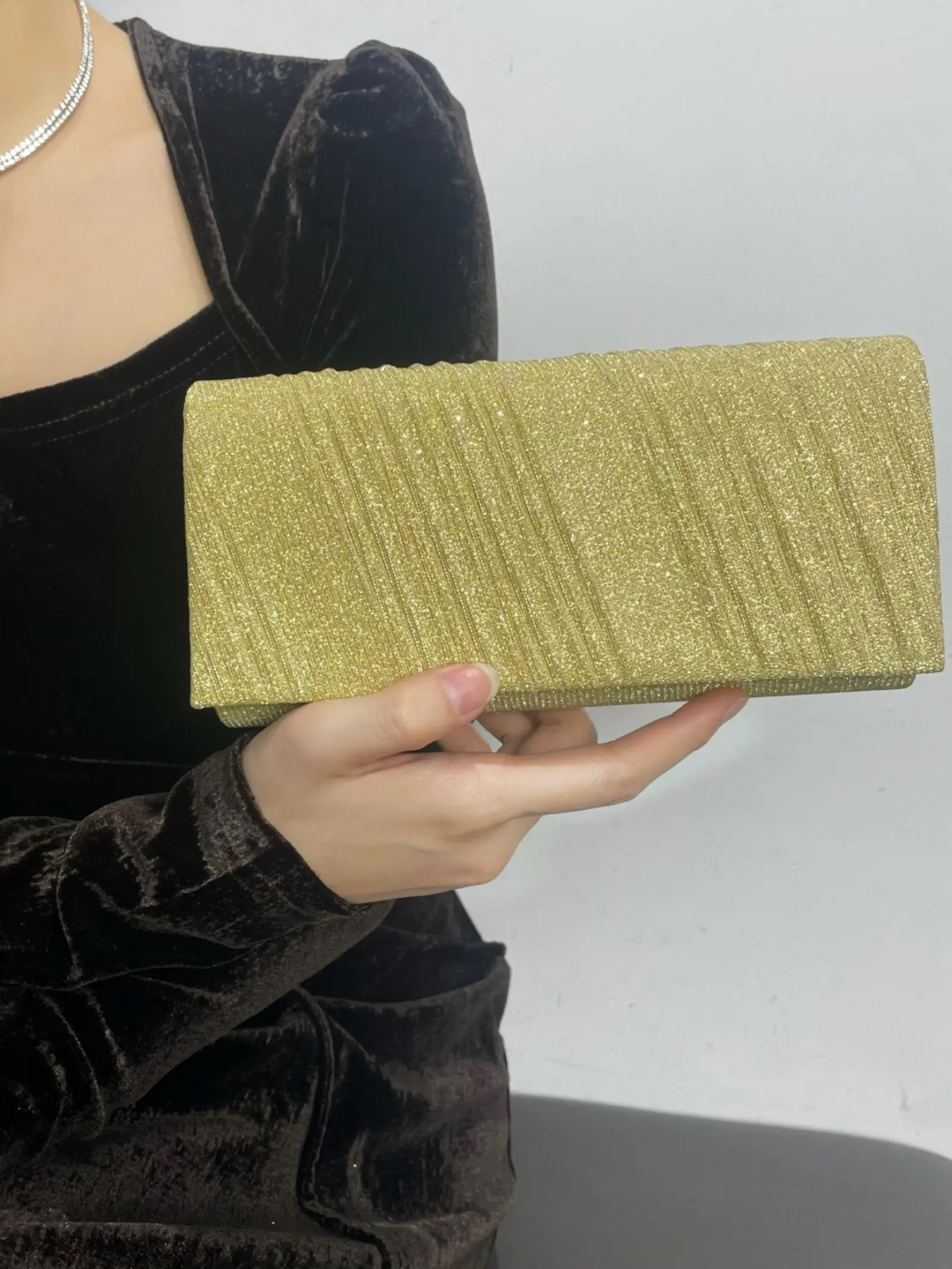 Elegant Mini Clutch Bag, Textured Evening Purse, Wedding Guest Purse, Perfect for Bridesmaids & Wedding Brides, Ideal for Parties & Formal Events