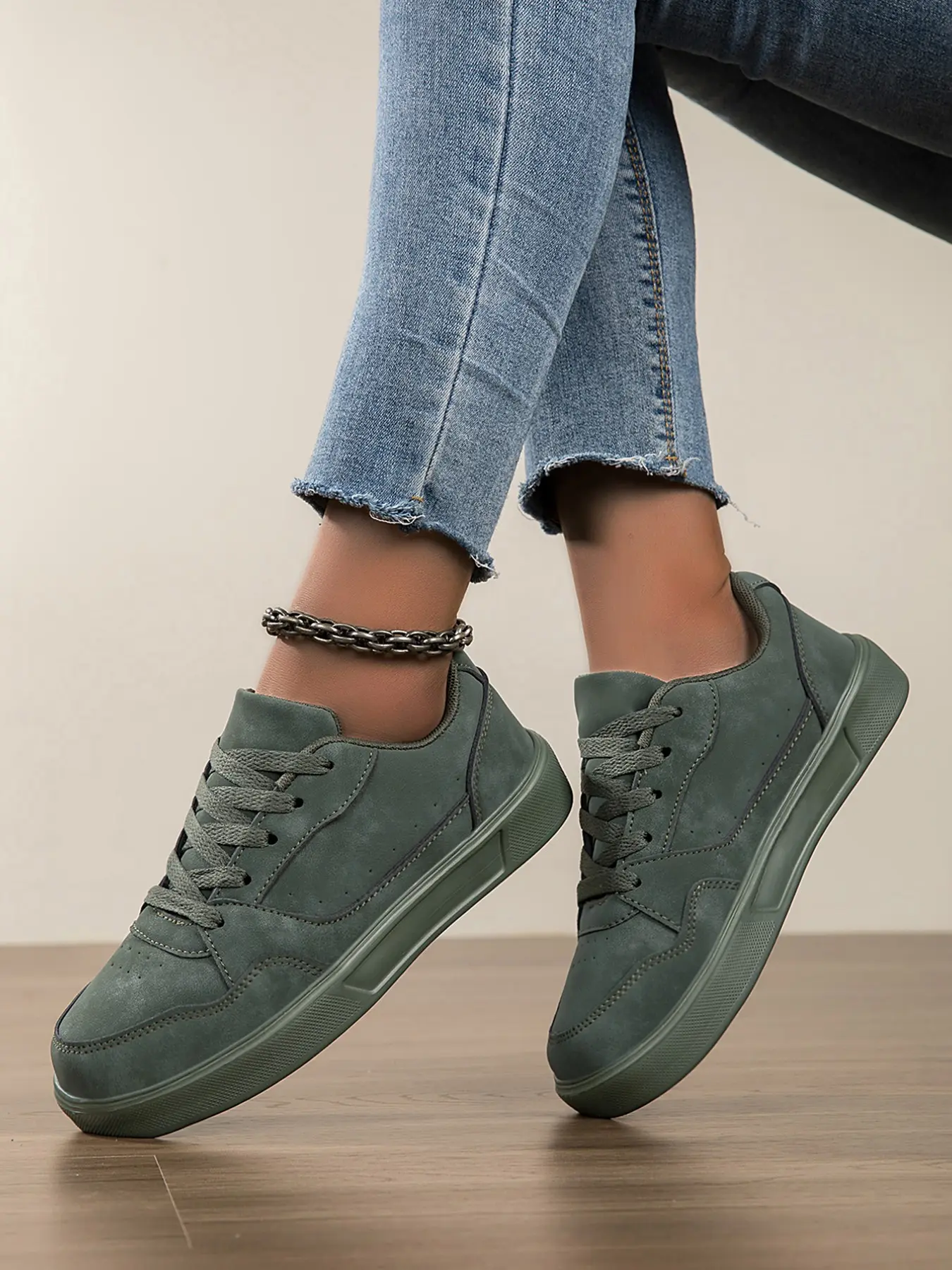 Women's Olive Velvet Low Top Ice Skates, Solid Color Laces Flat Anti-Slip Lightweight Casual Walking Shoes, Ideal for Daily Street Commute