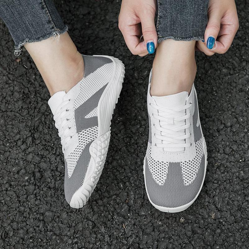 Barefoot Shoes Women Non-Slip Sole Minimalist House Sneakers Zero Drop Walking Tennis Lightweight Breathable Daily Wear Arch Support Shoes