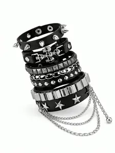 4pcs PU Leather Rivet Punk Style Bracelet Set, Suitable For Men And Women, Gothic Spiked Rivet Adjustable Wristband, Suitable For Halloween Party Accessories, Wrist Decor, Holiday Bracelet, Gothic Style Rivet Bracelet, Punk Rock Style