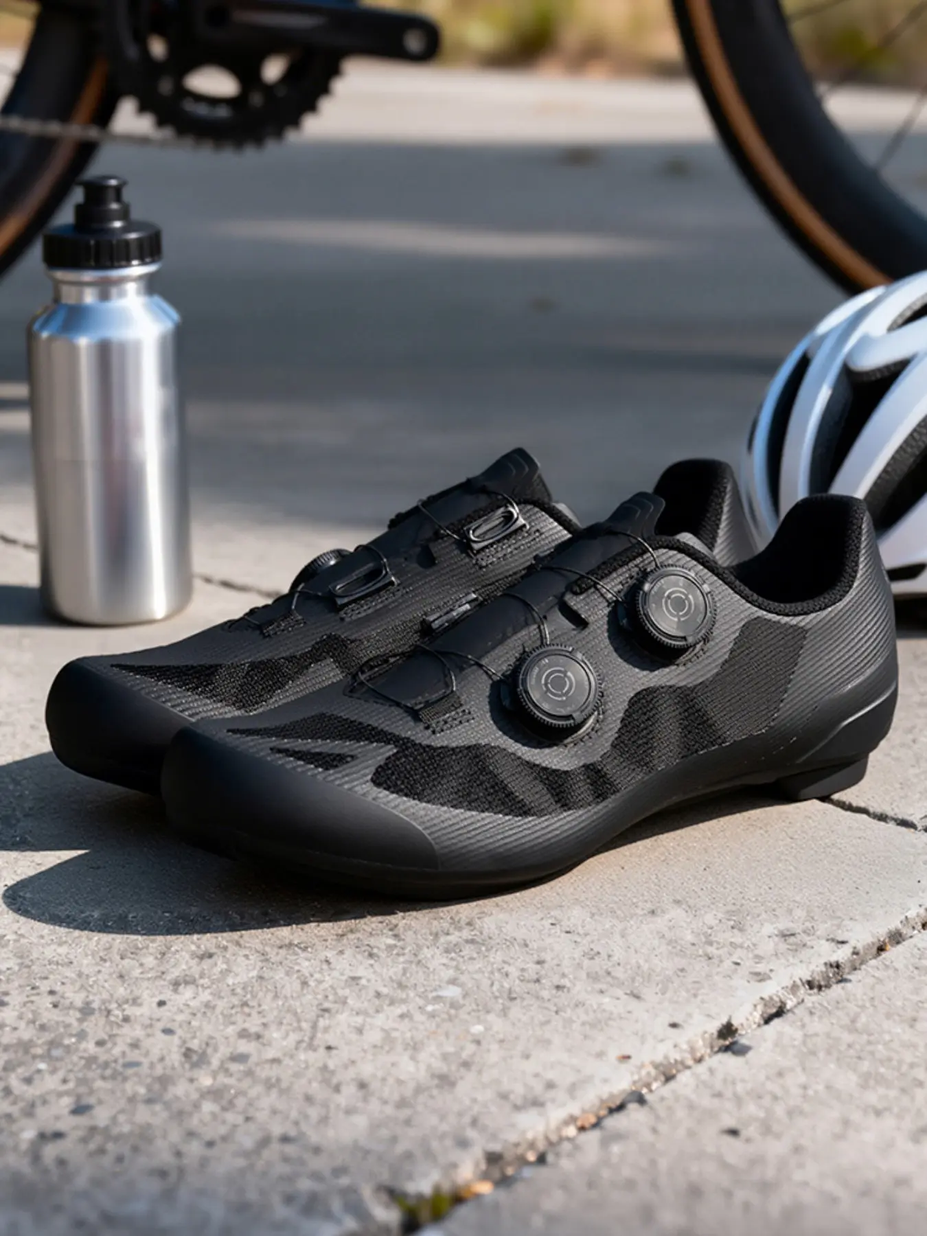 Unisex Road Cycling Shoes, SPD Cycling Shoes, Lightweight Breathable Mountain Bike Shoes, Nylon Sole, Quick-Release Buckle System, Fast-Drying Mesh Upper, Cycle Shoes