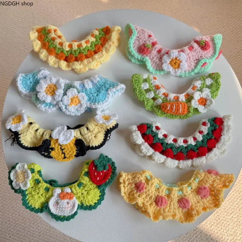 Hand‑Crochet Pet Collar,Bee Strawberry Rabbit Floral Knitted Cat Dog Neckband,Adjustable Yarn Woven Pet Bib,Cute Decorative Accessory for Small Cats Kitten Puppy Daily Photo Shoot Party