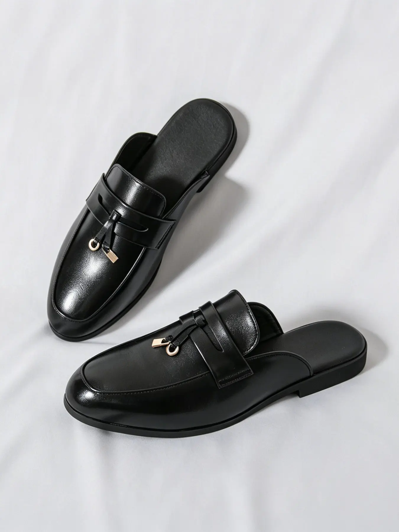 Men's Leather Slip-On Mules, Low Heel Flat Shoes with Metal Charm, Vintage Business Style, Sizes 38-46, Casual & Formal Wear