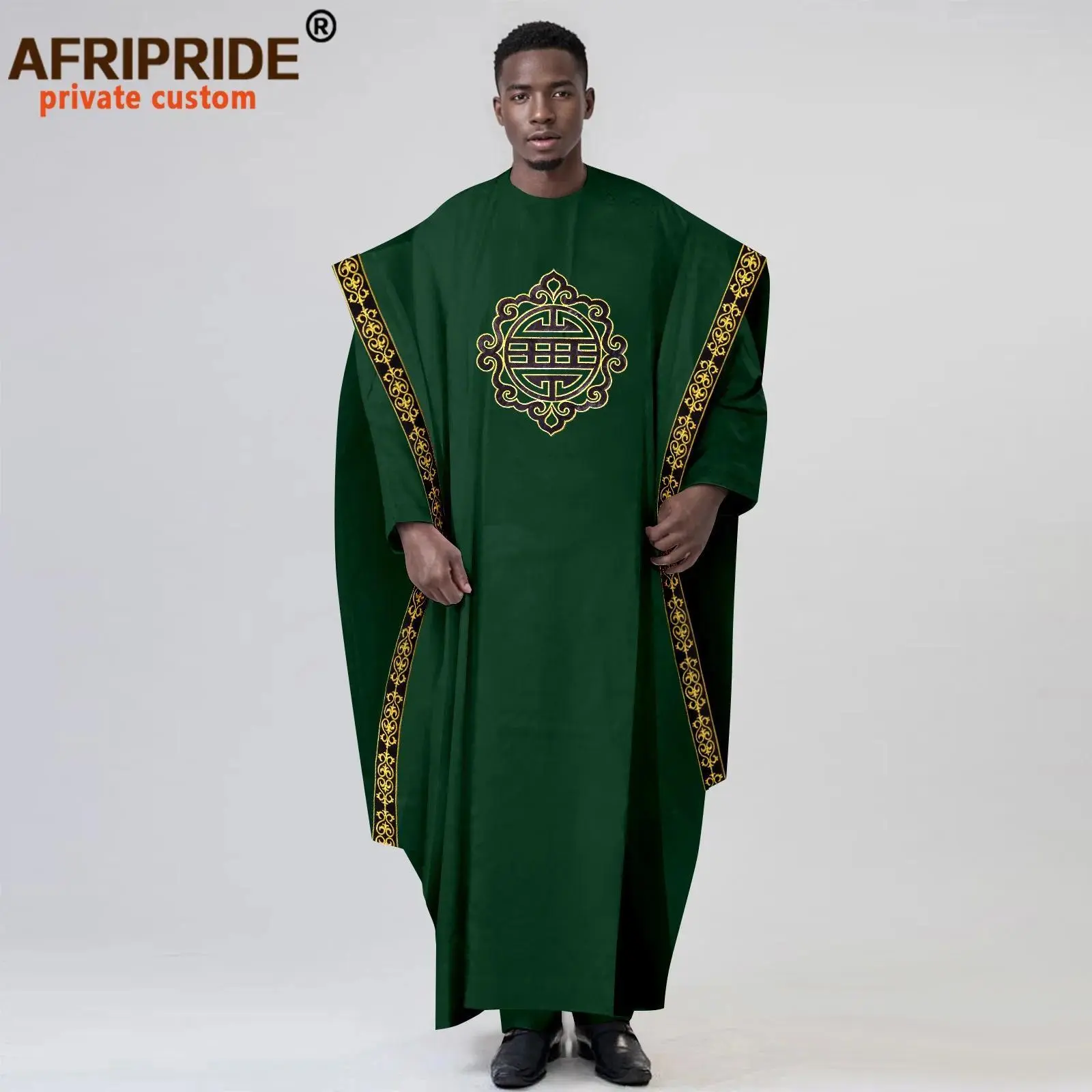 African Traditional Clothing for Men Dashiki Embroidery Agbada Robes Shirts and Pants Outfits 3 Pieces Set for Wedding 2516041