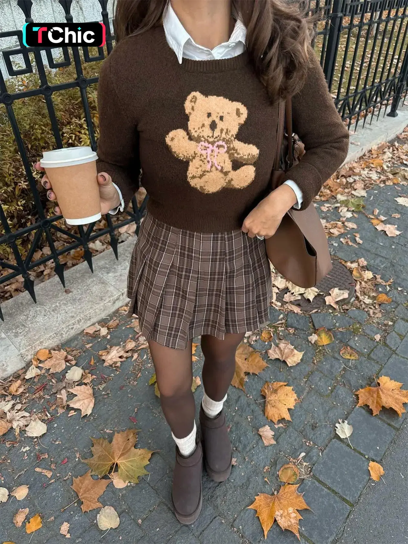 Women's Round Neck Contrast 3D Bear Jacquard Long Sleeve Fall/Winter Simple Casual Fashion Versatile Knit Pullover Top – Sexy Retro Girl, Fall/Winter Layering Essential Knitwear