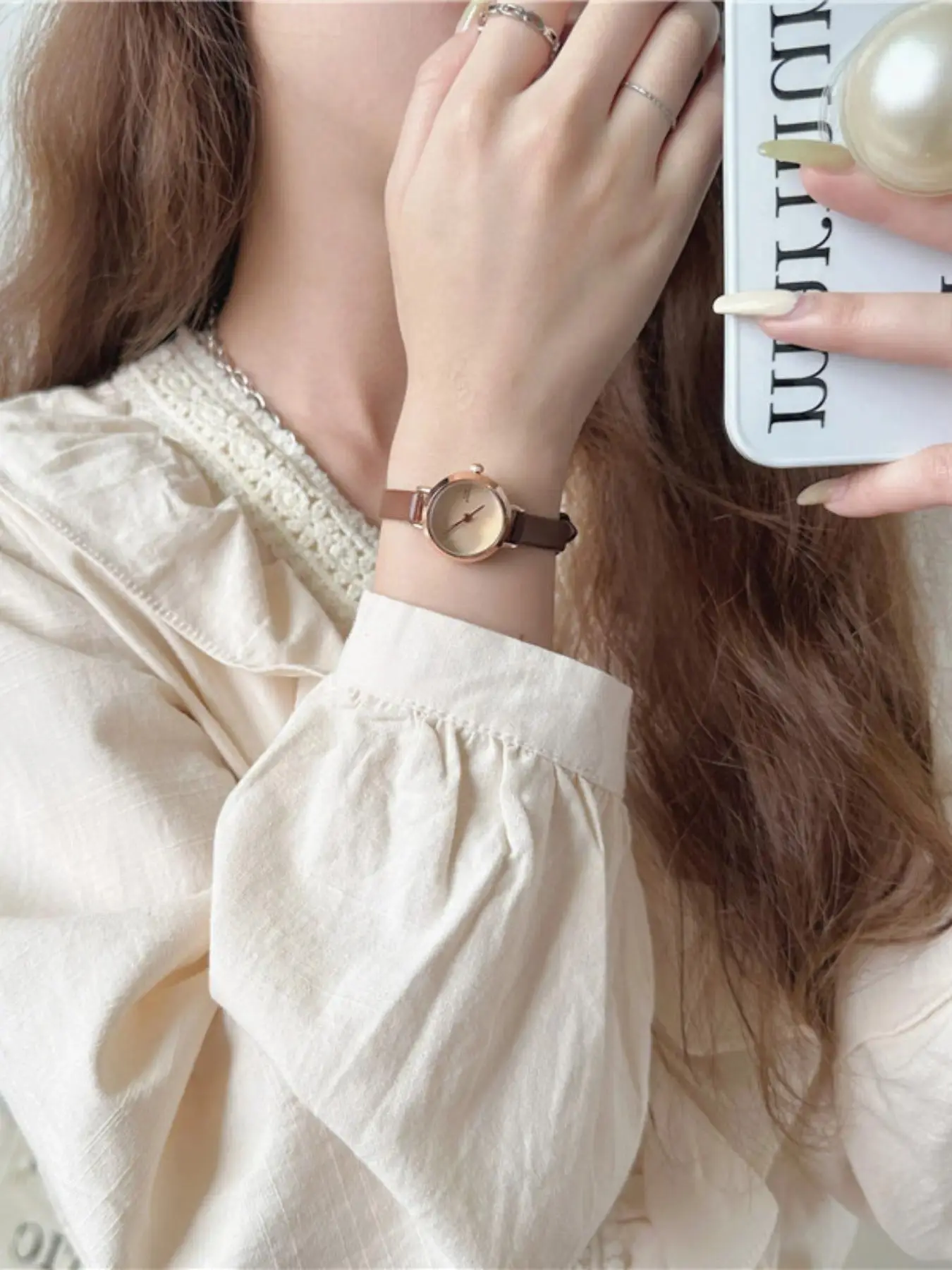 Mini Leather Strap Watch, French Vintage Style, Rose Gold Case, Simple Dial, Elegant Women's Watch, All Seasons Fashion Accessory