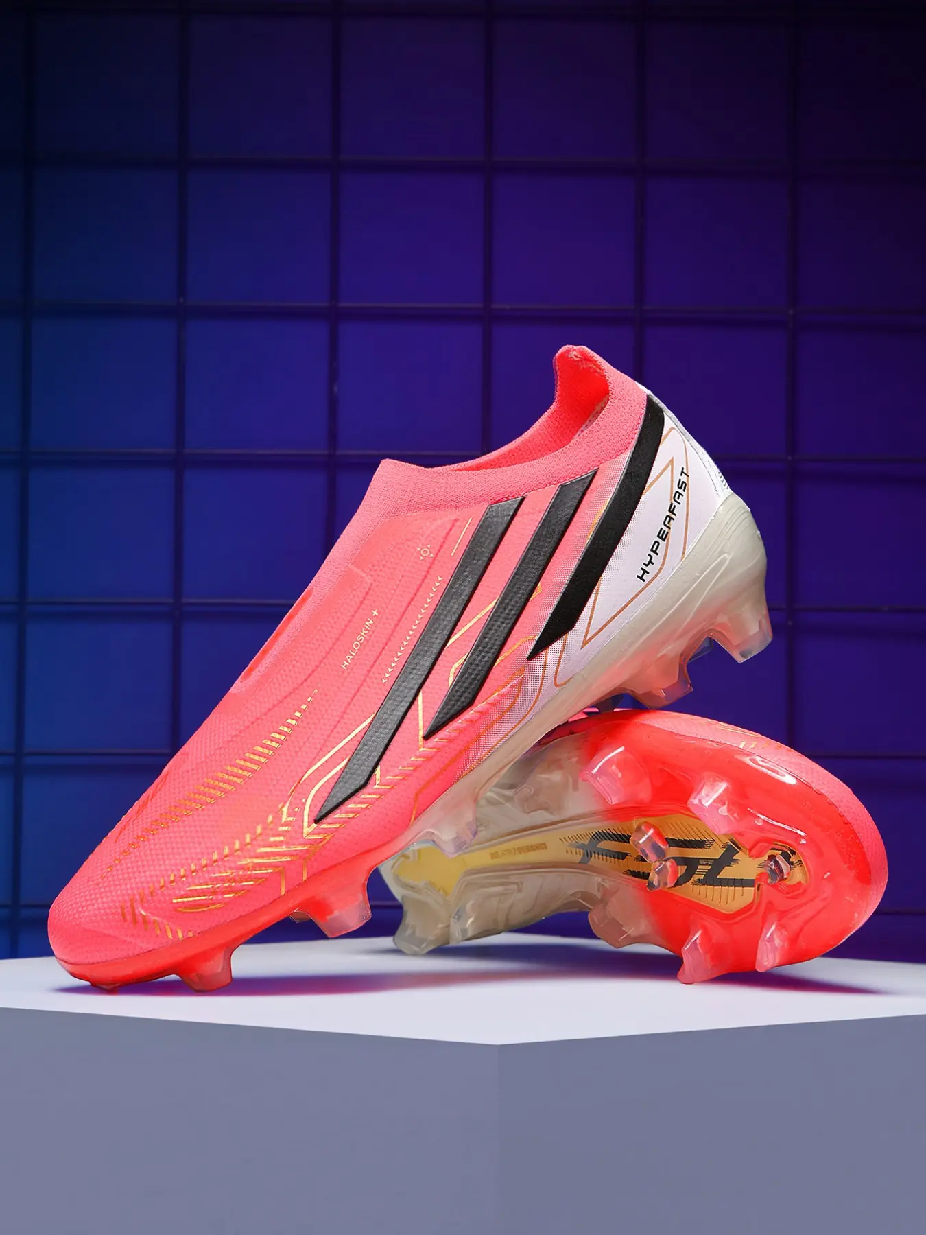 Men's and Women's Football Shoes, Long Studs, Adult Grass Training Sports Shoes, Comfortable and Durable Design, All Seasons, Football Boots