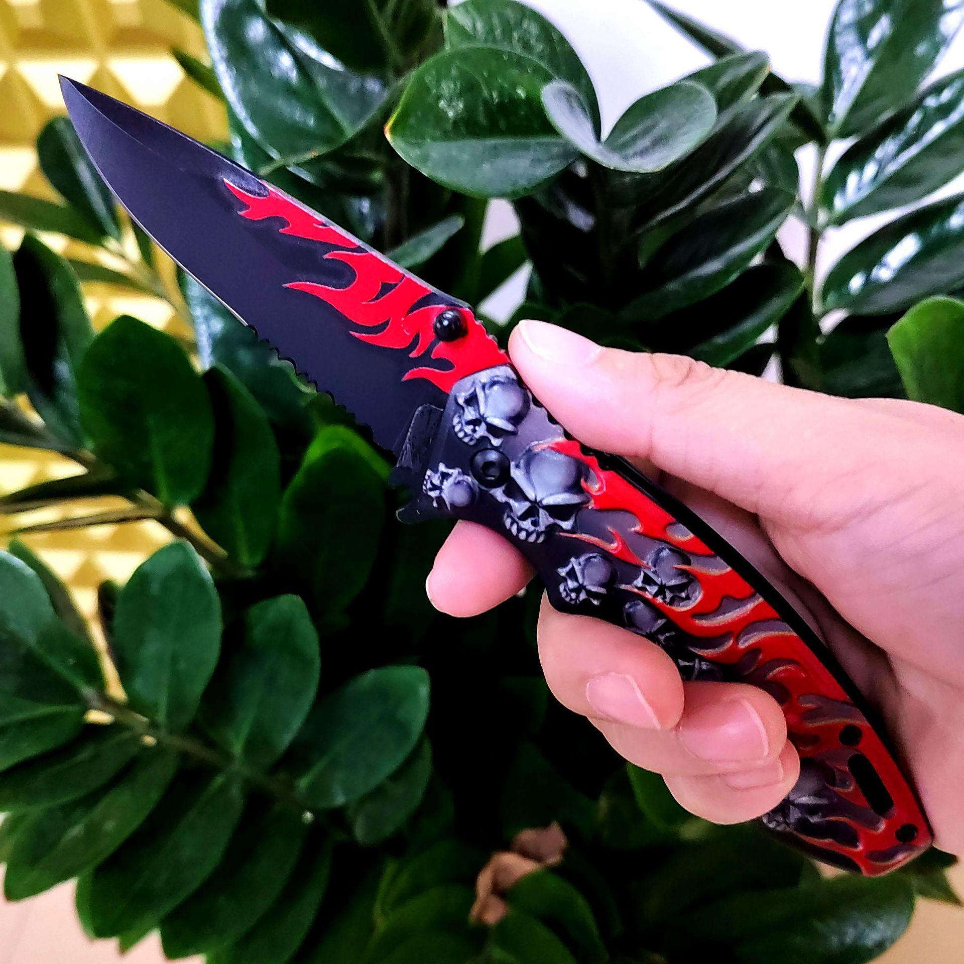 Wholesale in-stock 3D skull pattern folding knife stainless steel outdoor survival folding knife outdoor mini knife