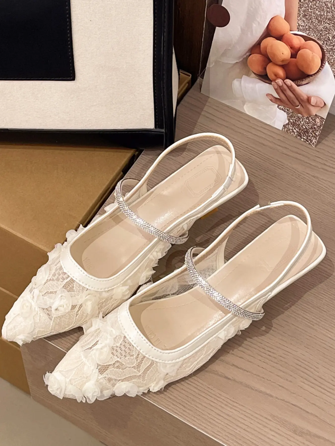 Women Floral Lace Pointed Toe Rhinestone Front Strap Slingback Sculpted Kitten Heel Pumps, Soft Cushioned Anti-Slip Mid Heels, Bridal Wedding Dating Evening Formal Footwear, 2 Colors White Black