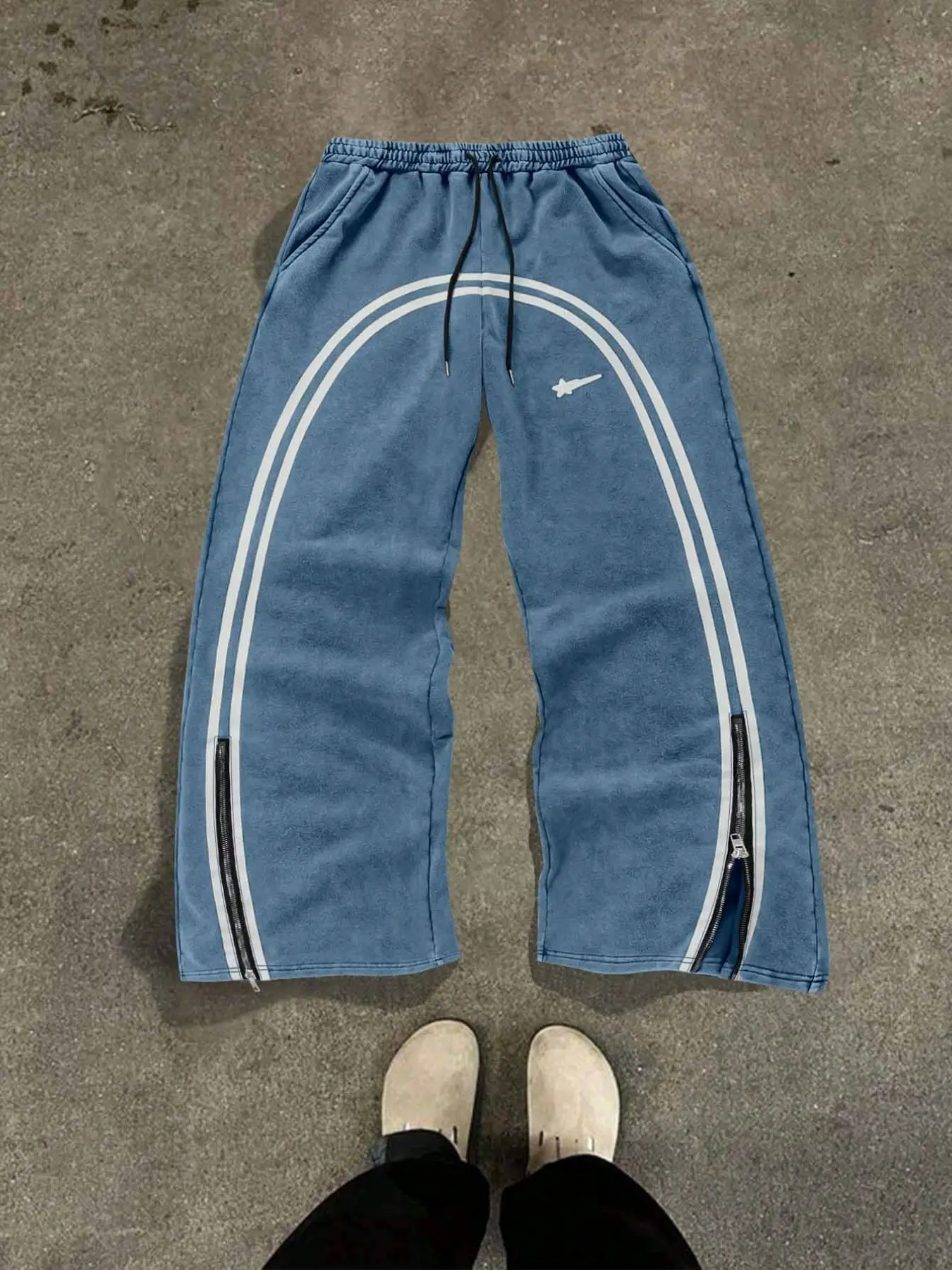 1PC Men's Indigo Blue Casual Pants High Street Clean Fit Loose Wide Leg Oversized Sweatpants With Double White Stripes & Star Graphic Straight Trousers For Men