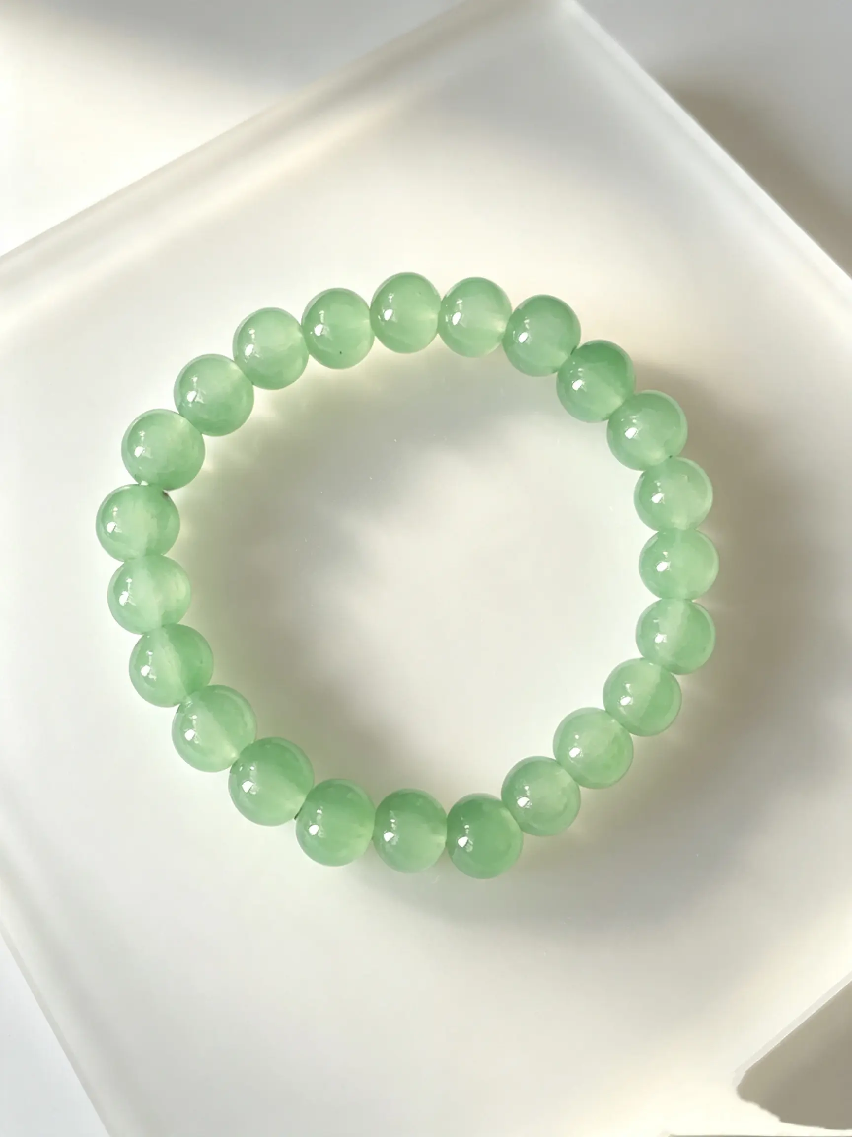 Clear Water Color Beaded Bracelet, Fresh and Unique High-End Design, Suitable for Various Occasions, Stylish Accessory for Everyday Wear