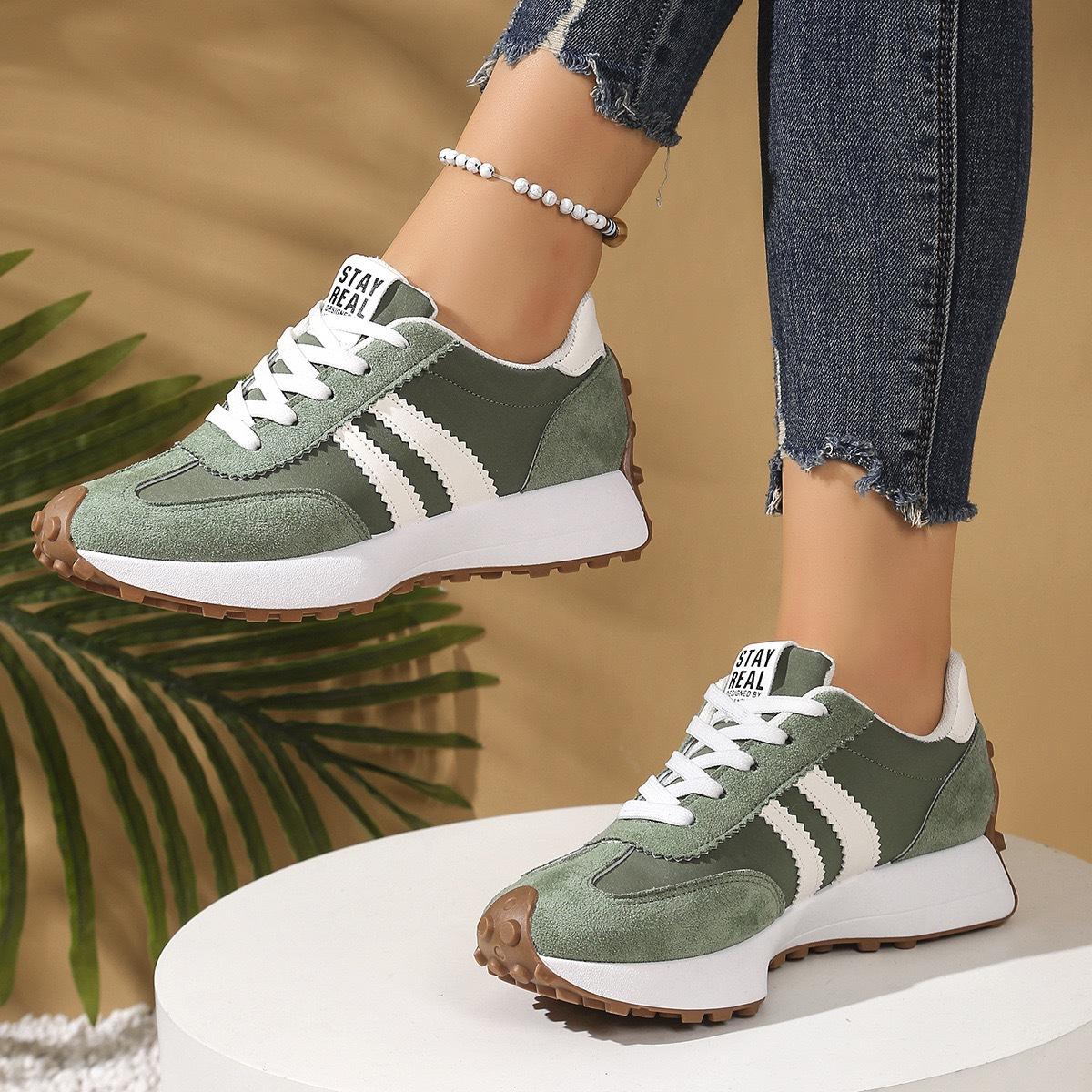 2026 Spring Vintage Color-Block Sneakers for Women, Soft Sole Breathable Casual Shoes, Lightweight Lace-Up Fashion Shoes, Multi-Color Women's Shoes