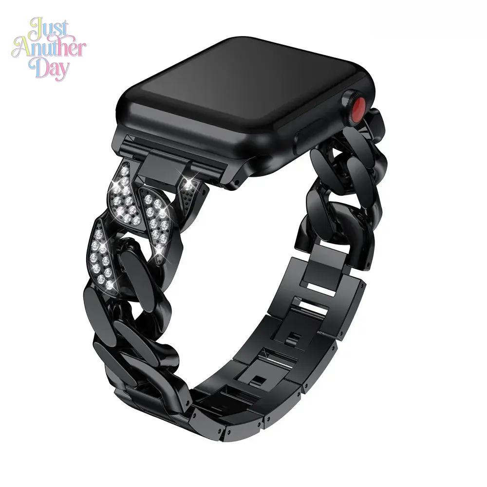 Diamond Link Apple Watch Band – Luxury Metal Strap Compatible with Series & Ultra (38–49mm)