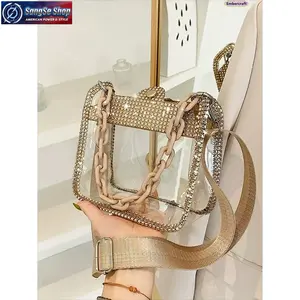 Women’s Clear Transparent PVC Crossbody Bag, Chic Retro Mini Saddle Purse with Diamond Chain Strap, Small Transparent Shoulder Bag, Lightweight Stadium & Concert Approved Clear Bag for Casual Wear, Travel, Events and Daily Outfit Accessory
