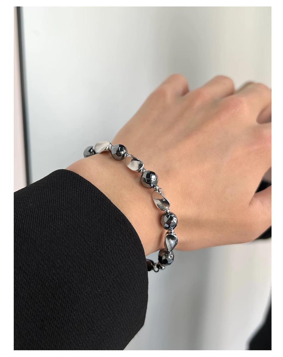 Mobius Titanium Steel Bracelet |   Men's Trendy Light Luxury Hand Jewelry, Unique Minimalist Design, Unisex Versatile Premium Bracelet