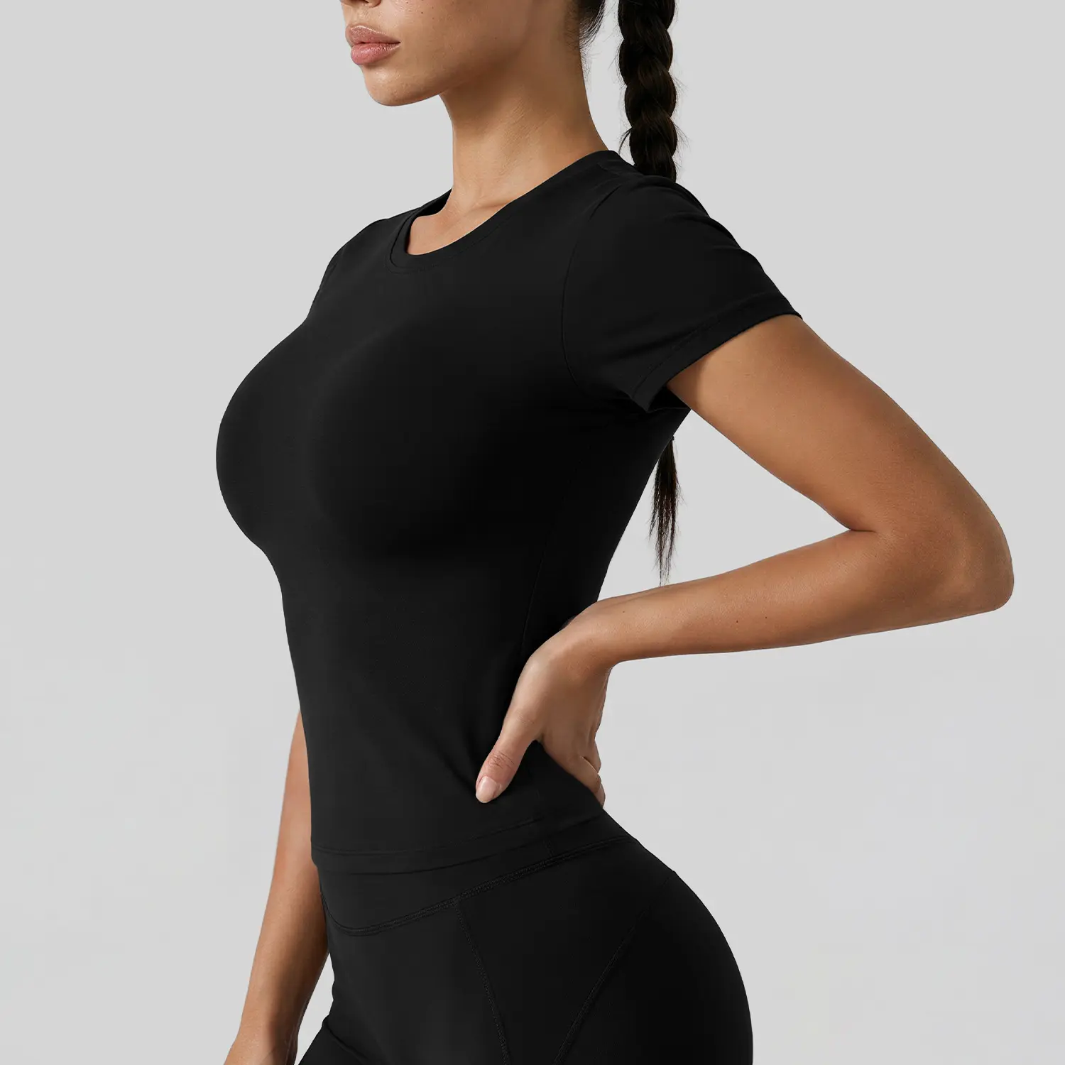 Round-neck short-sleeved yoga wear for women, tight-fitting quick-drying fitness top, slimming and breathable sports T-shirt