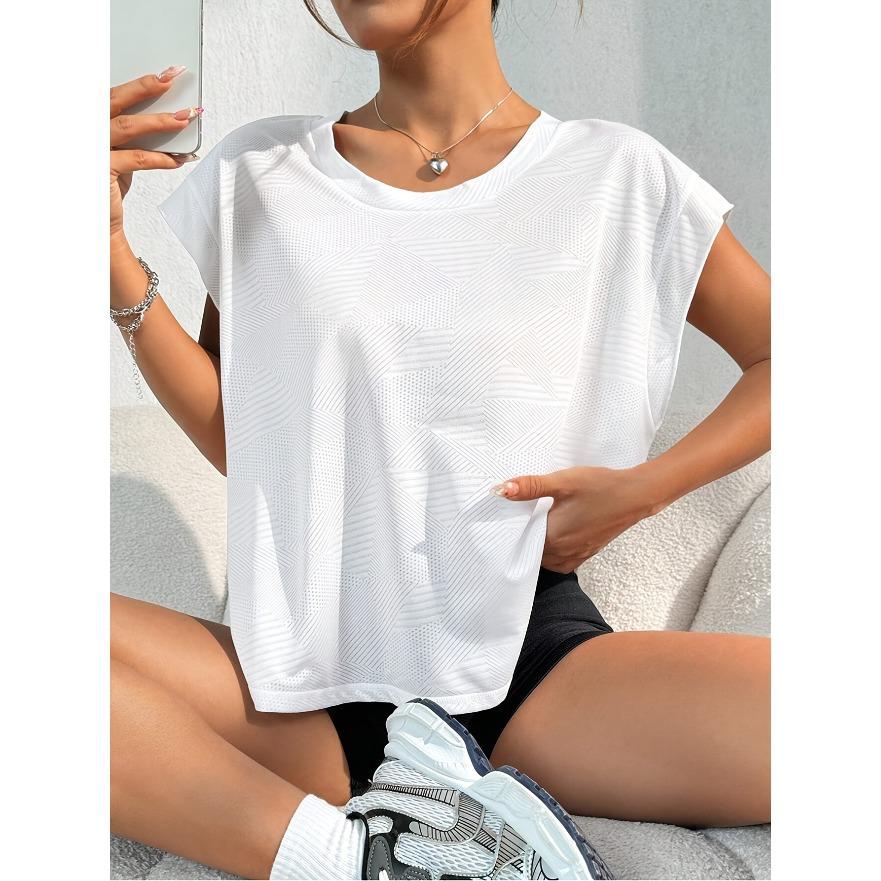 This 2026 new women's sports top features a backless, breathable, and openwork design; the loose fit is comfortable, breathable, and cool, making it suitable for yoga, Pilates, running, and various styling options.