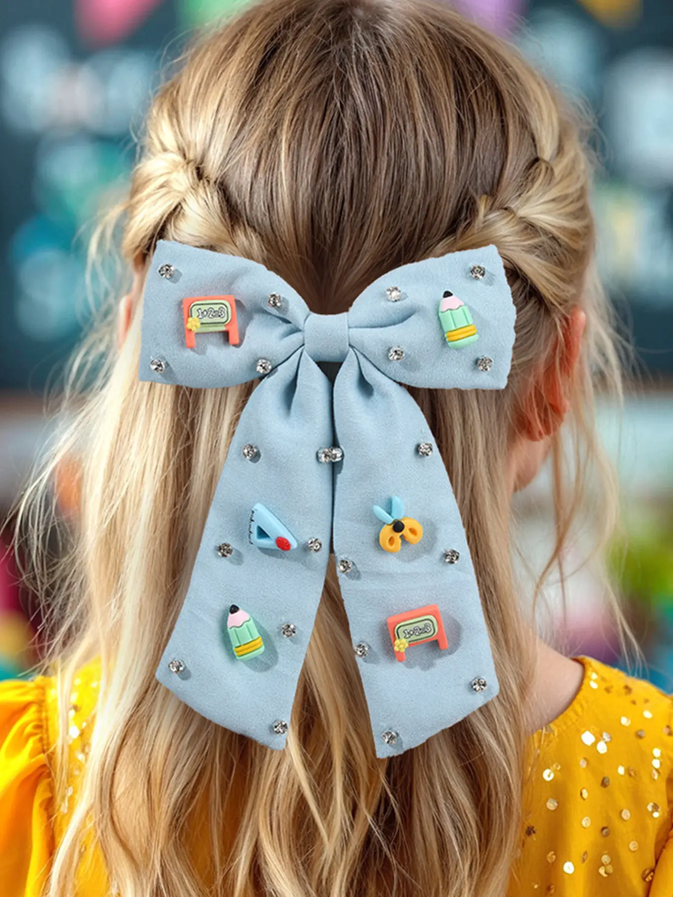 Bow Hair Clip for Back-To-School Season, Stylish Accessory for Girls, Perfect for Daily Wear and School Events