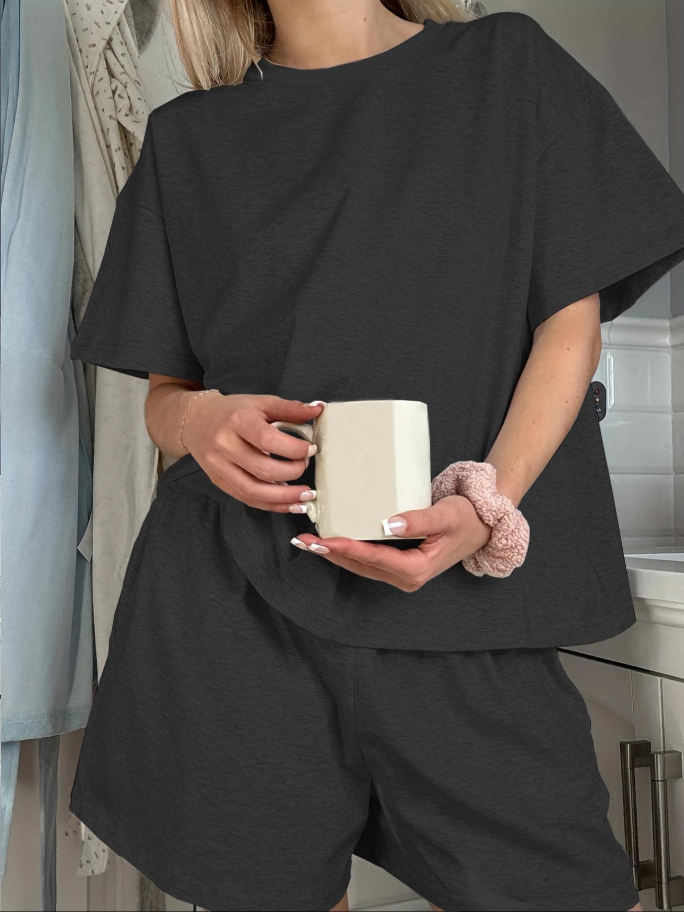 Women's Solid Color Short Sleeve Round Neck Tee & Pocket Elastic Waist Shorts Loungewear Two-Piece Set, Casual Comfy Breathable PJ Set, Loungewear Pjs Set for Daily Home Wear, Ladies Summer Sleepwear