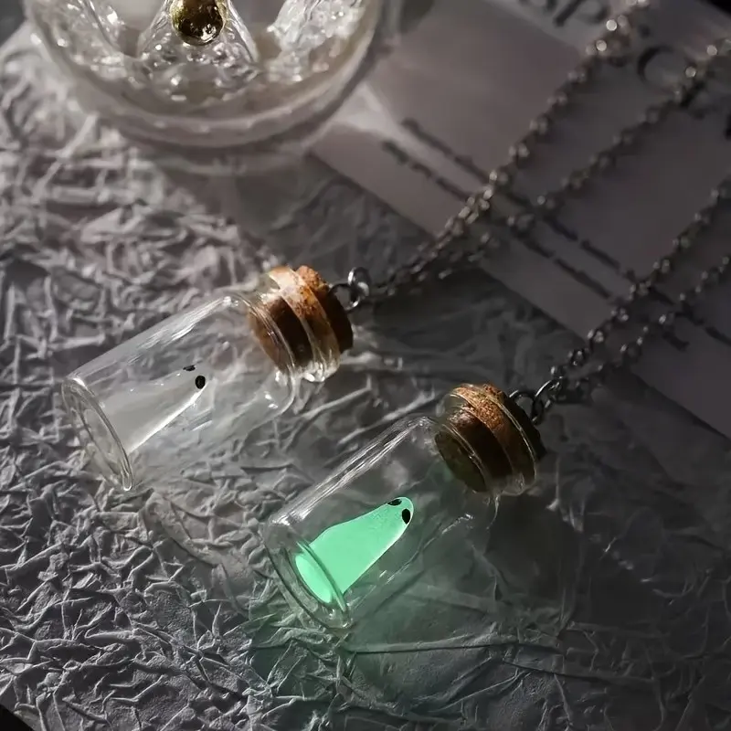 1pc Glow-In-The-Dark Ghost Raft Bottle Necklace, Niche Design Suitable for Daily Wear And Additions, Ideal for Halloween Gifts(Message in a Bottle)