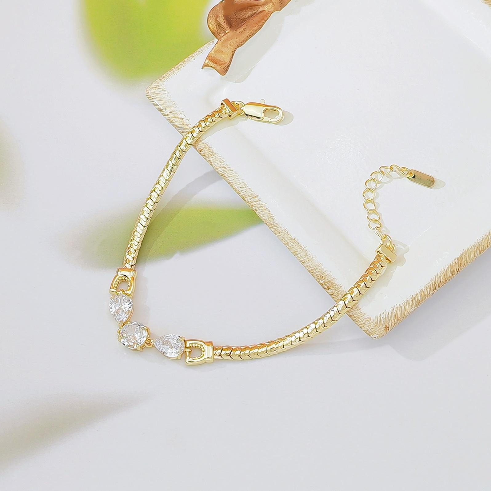 18K Gold Plated CZ Tennis Bracelet for Women Luxury Minimalist Paved Crystal Chain Bracelet Dainty Elegant Shiny Jewelry Versatile for Daily Wear, Parties, Weddings & Gift Giving