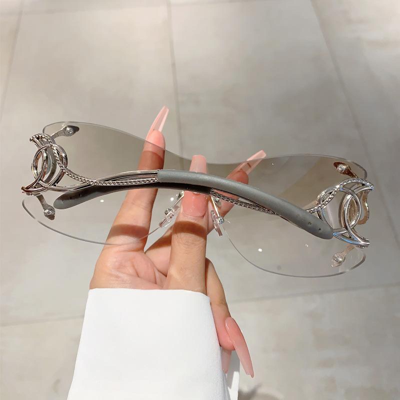 Y2K Rimless Luxury Brand Designer Sunglasses Women For Men One Piece Trendy Oversized Sun Glasses Metal Snake Pink Punk Shades durable