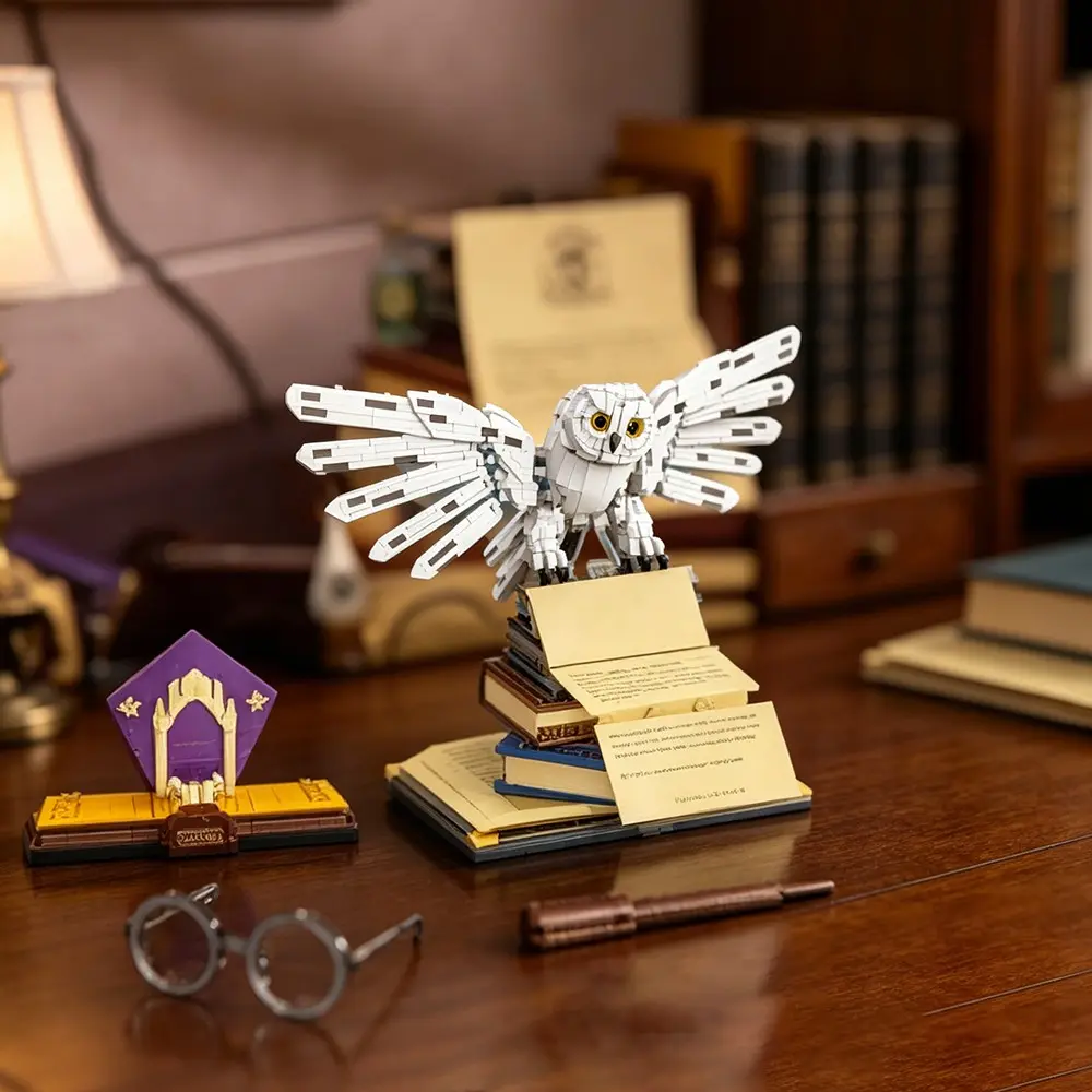 1994pcs Cute Owl Building Block Set, Elegant Model Decorative Piece, Movie Enthusiast Collection Moc, Desktop Decoration