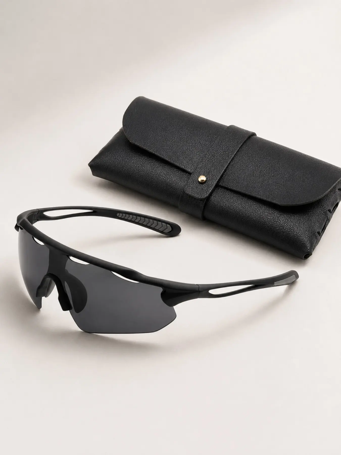 Neutral Fashion Bike Sunglasses with Case, Cycling Eyewear, Mountain Biking Sun Glasses, Sports Glasses, Outdoor Cycling Glasses, Color-Coated Lenses, UV Protection, Ideal for Beach, Running, Hiking, Skiing