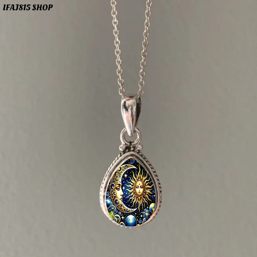Men's Retro Necklace with Sun Moon Face Pendant, Vintage Copper Jewelry Chain with Celestial Symbol Pattern, Personalized Statement Pendant Necklace for Casual Daily Wear, Unique Aesthetic Gift Accessory for Him