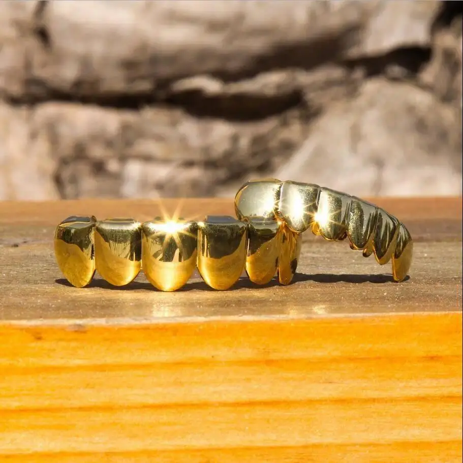 Hip Hop Glossy Teeth Grillz Fashion Gold Color Top Bottom Tooth Caps Dental Grills For Women Men Halloween Jewelry