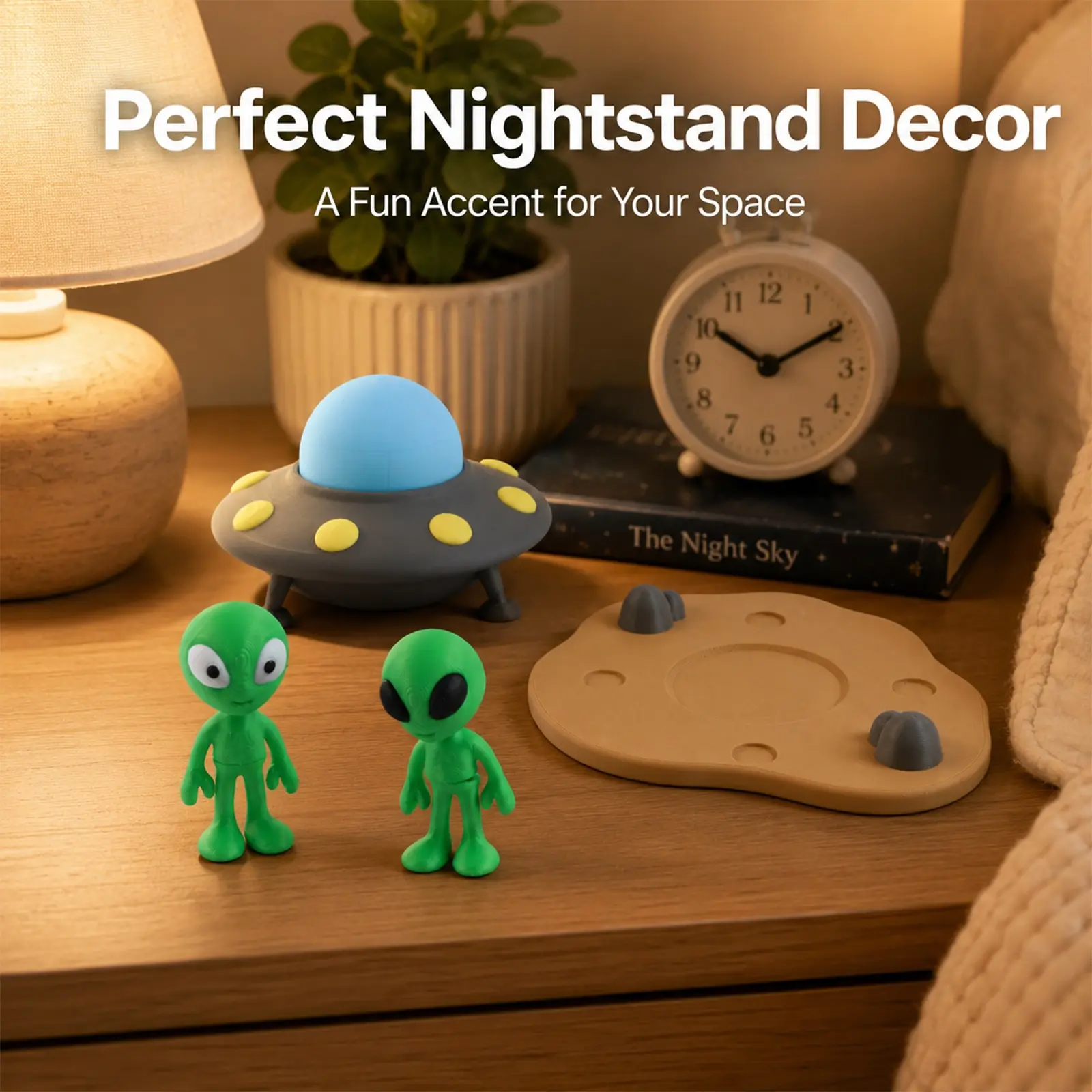 4 Piece Set 3D Printed Mini Alien Statue with Spaceship, Modern Style Space Party Decor, Desktop Decoration, Not Plated with Precious Metal