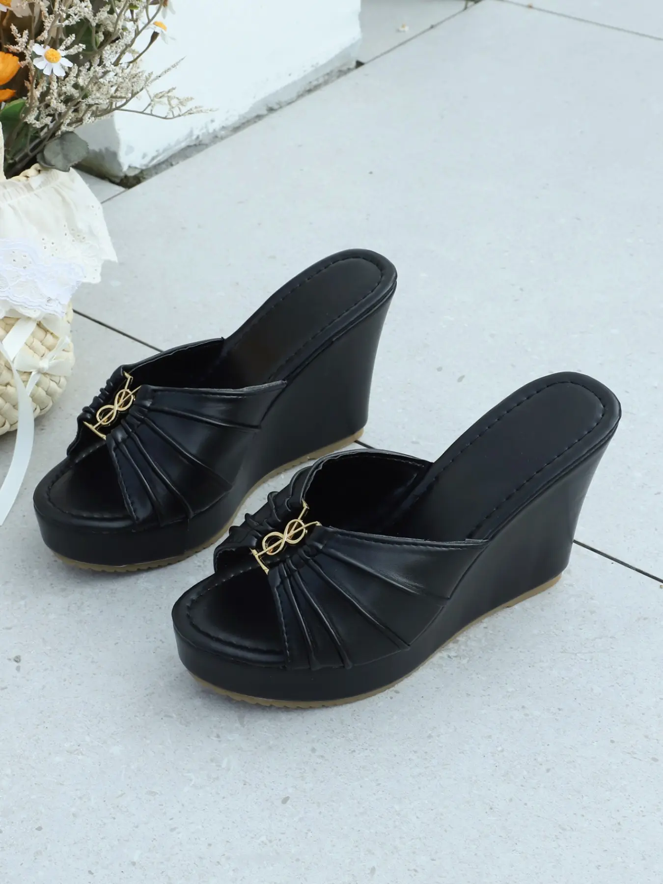 Women Ruched Pleated Strap Gold Decor Buckle Open Toe Platform Wedge Slide Sandals, Non Slip Cushioned Thick Sole Slip On Wedges, Daily Shopping Beach Summer Casual Footwear, 2 Colors Black White