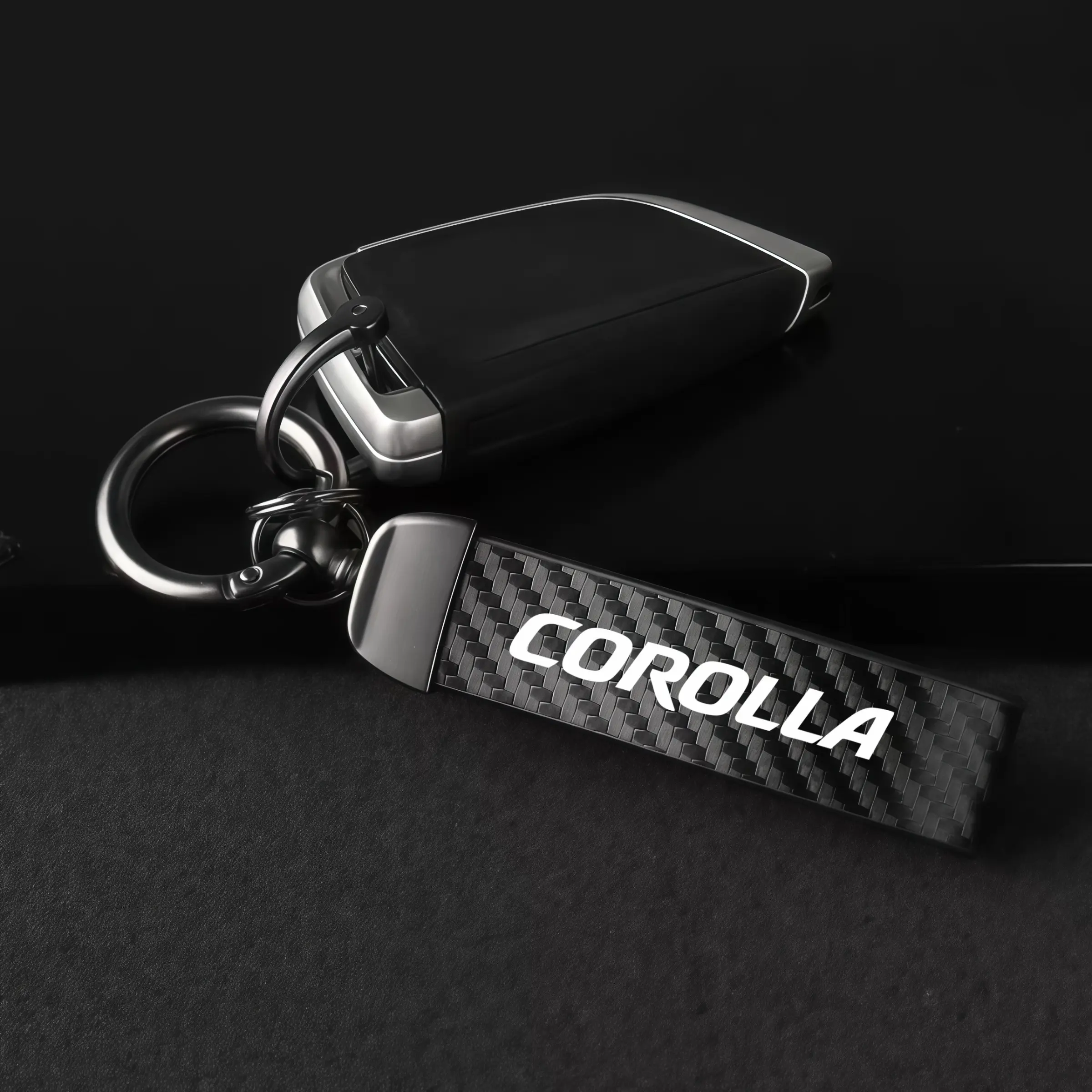 Leather Car Metal Keychain Key Ring, Car Key Holder for Toyota Corolla, Universal Automotive Decor Accessory, Durable and Stylish Design, Car Key Chains, Key Rings for Car Keys