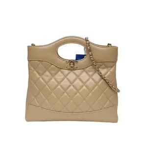 Pre-owned CHANEL 31Bag Mini 22cm P226663588