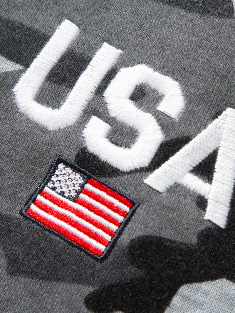 Men's Camouflage Hoodie Set Outdoor Casual Style with Adjustable Drawstring, Fits Snugly Around the Head. Top and Pants from the Same Series Feature Matching Camouflage Patterns. USA Letter Print Adds Trendy Style. Large Pocket on the Jacket and Drawstrin