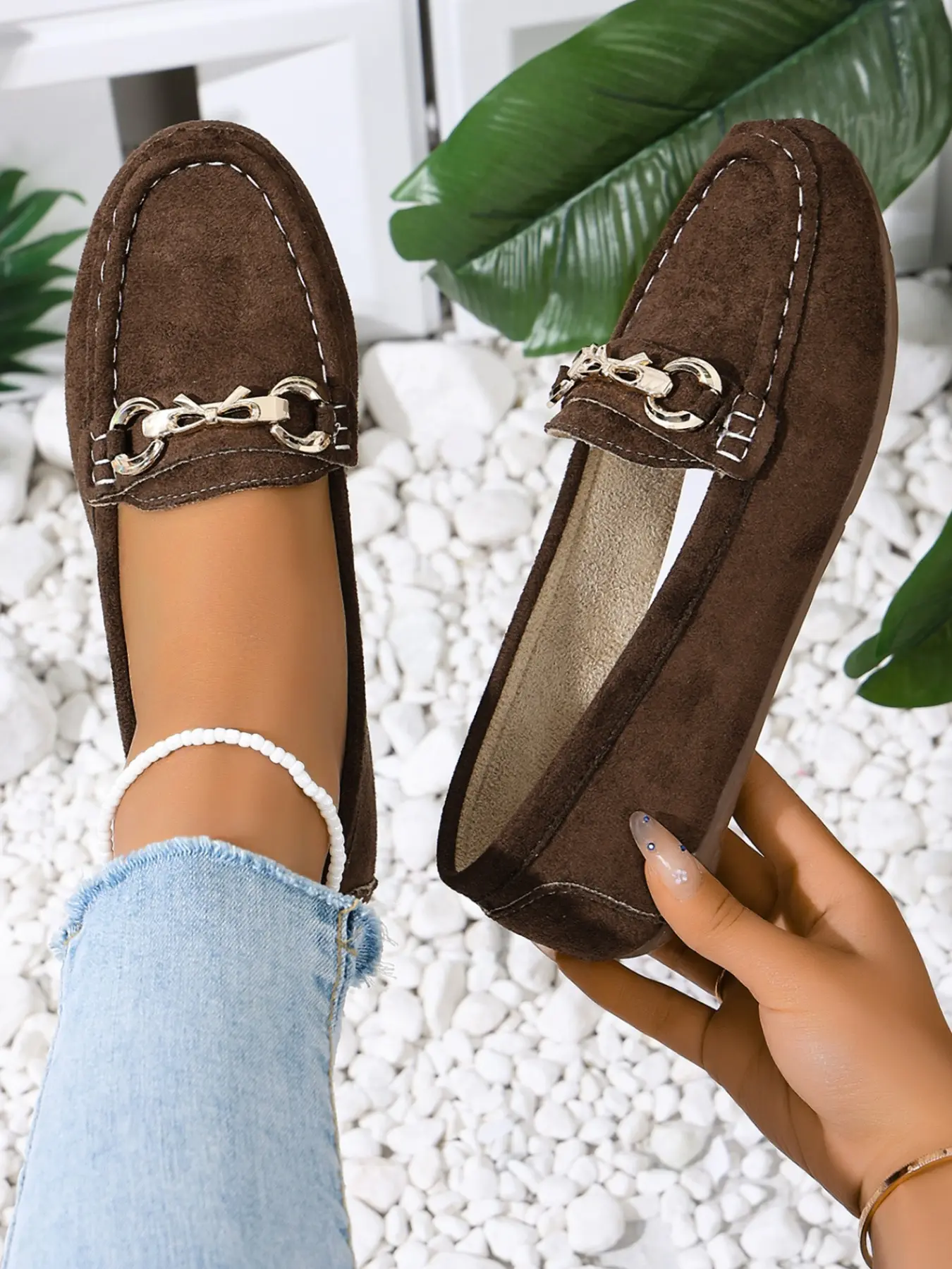 Women's Summer New Flat Walking Shoes, Metal Buckle Decorative Fashion Versatile Slip-On Comfortable Casual Travel Outdoor Resort Shoes