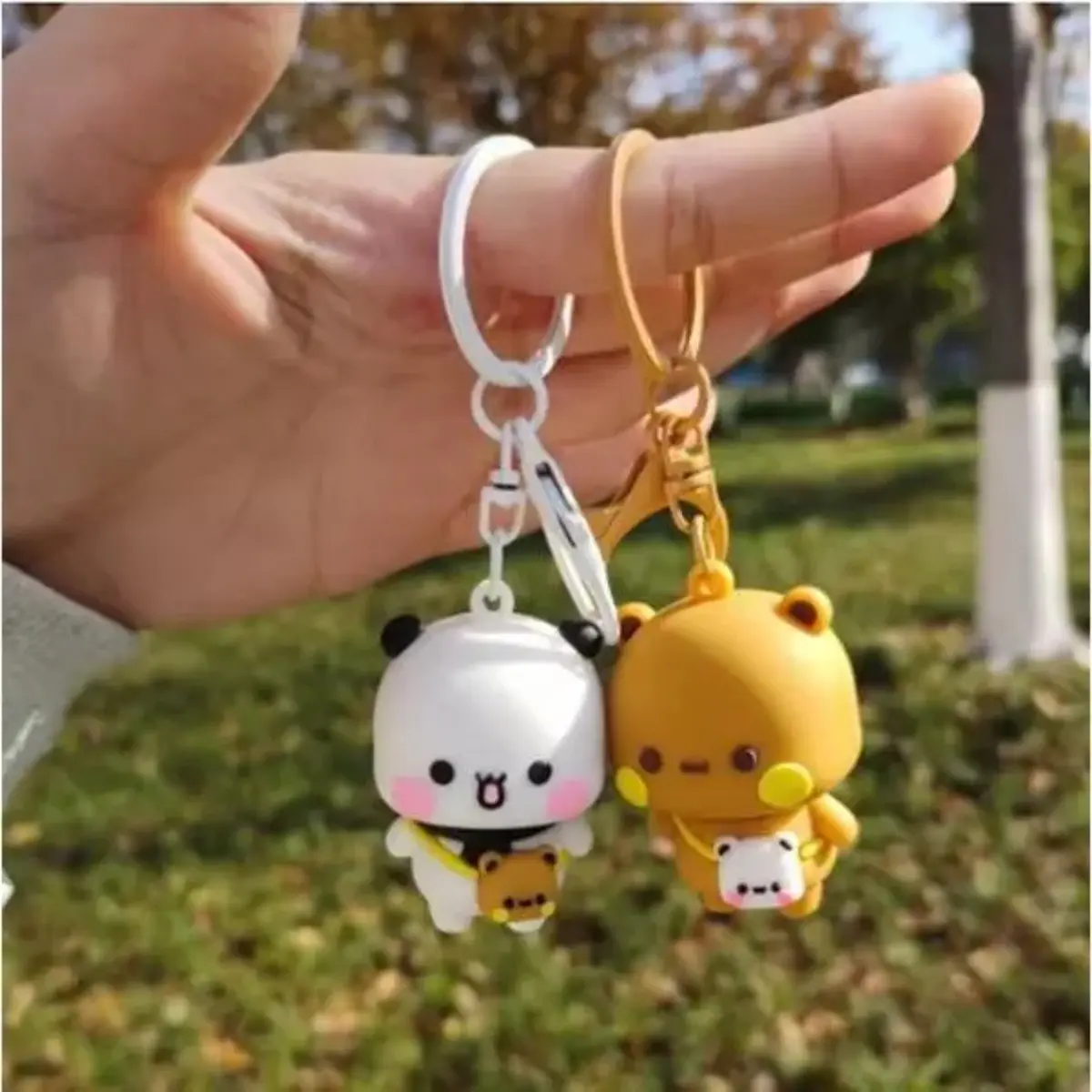 Collectible Figure & Bear Doll – Character Ensemble & Bear Figurine Motif, TikTok Kawaii Aesthetic & Character Collectible Trend, Adorable Detailed & Gift-Ready Toy for Home Decoration, Room Styling, Birthday Gift & Christmas Gifting