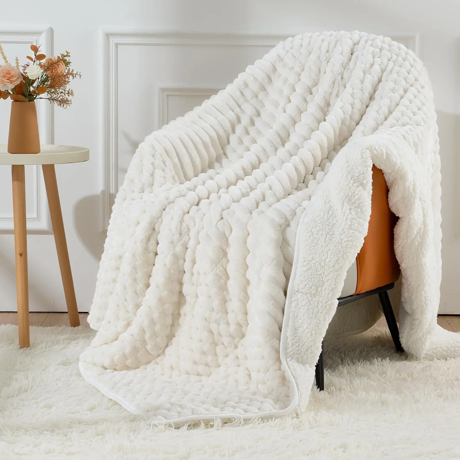 Weighted Blankets for Adults Queen Size 15lbs, Soft Warm Sherpa Fleece Heavy Blanket with Washable Fuzzy Jacquard Flannel for Sleep and Calm, 60 x 80 Inches, Cream White