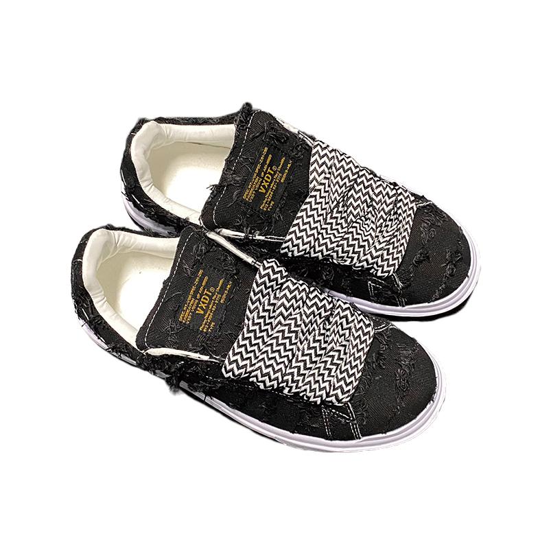 Men's Heavy-Duty All-Season Low-Top Sneakers - Black & Checkerboard Skate Shoes with Thick Rubber Sole, Cushioning, Lace-Up Casual Wear Suitable for Daily Use, Skateboarding, Outdoor - Wide