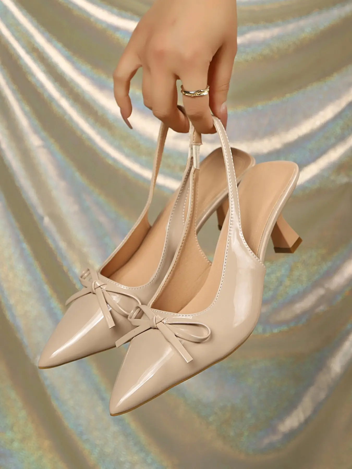 Women Gloss Patent Pointed Toe Mini Bow Elastic Slingback Kitten Heels，Cushioned Insole Anti-Slip Slim Low Heels，Date Wedding Office Dress Footwear，3 Colors White Nude Black