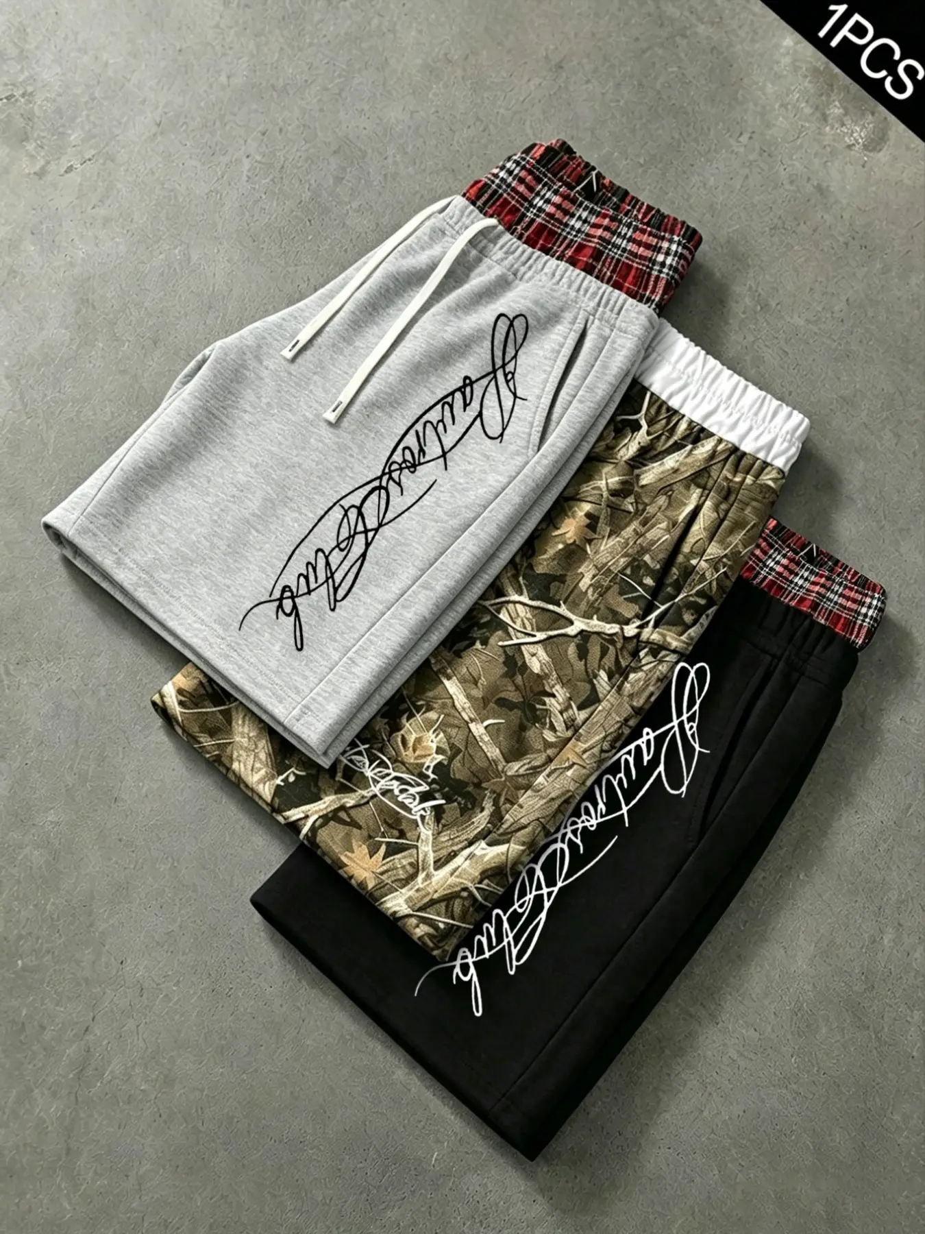 Vintage High Street Unisex Loose Basketball Shorts, Drawstring Sports Shorts, Contrast Plaid Elastic Waist Handwritten Signature Print White Drawstring Pocket Soft Shorts Lightweight for Summer Daily Wear