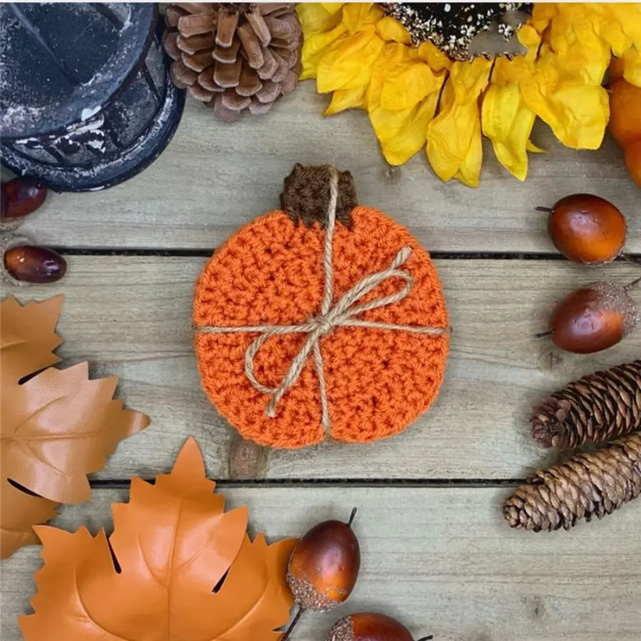 3Pcs Handmade Crochet Yarn Pumpkin-Shape Anti-Slip Car Mat, Halloween Theme Insulation Coaster Placemat, Halloween Gift for Thanksgiving Use