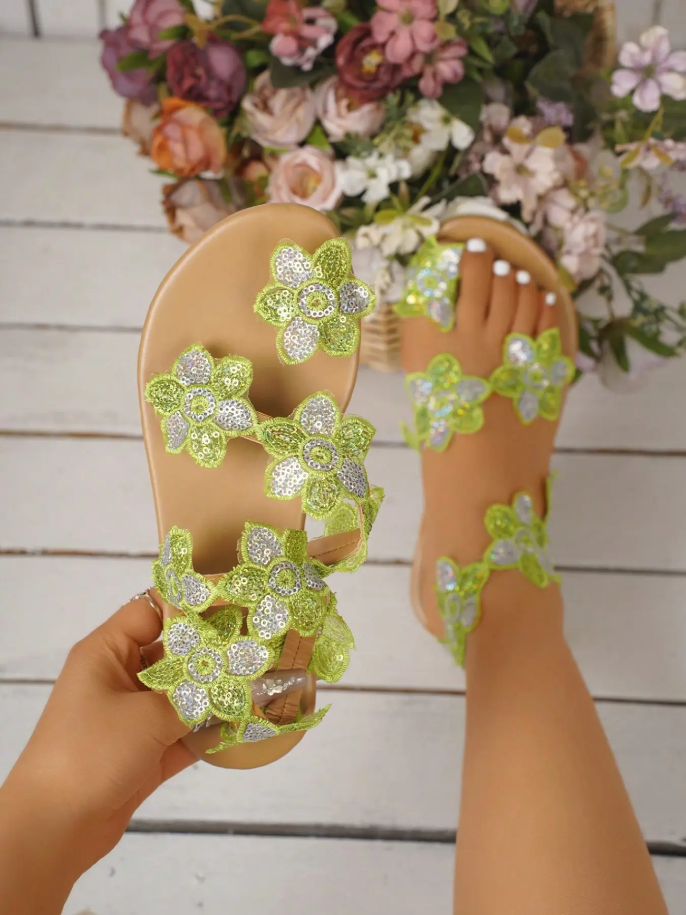Summer Glitter Flower Flat Sandals for Women, Fairy Style Open-Toe Slip-Ons, Beach Vacation Outdoor Shoes, Floral Decorative Slippers