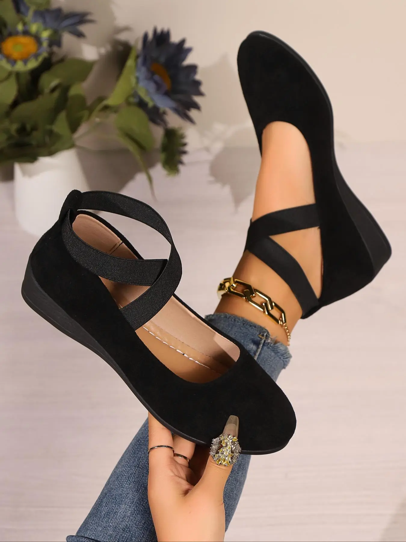Women's Closed Wedge Shoes, Faux Suede Upper, Comfortable & Stylish Design, Perfect for Elegant Nights or Casual Days