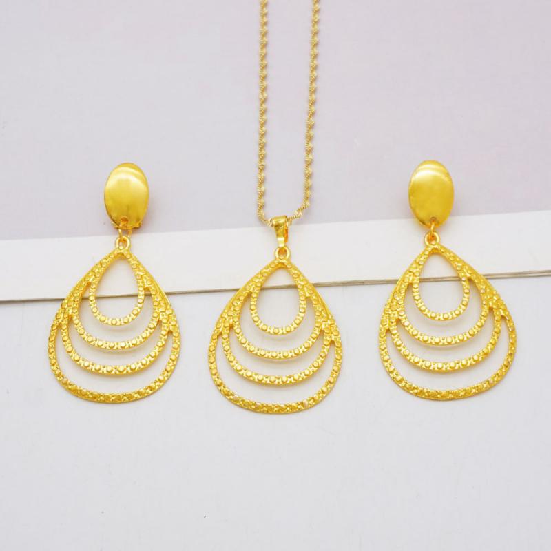 Gold Hollow Water Drop Pendant Necklace Earrings Matching Wedding Dinner Luxury Jewelry Custom Necklace For Girlfriend