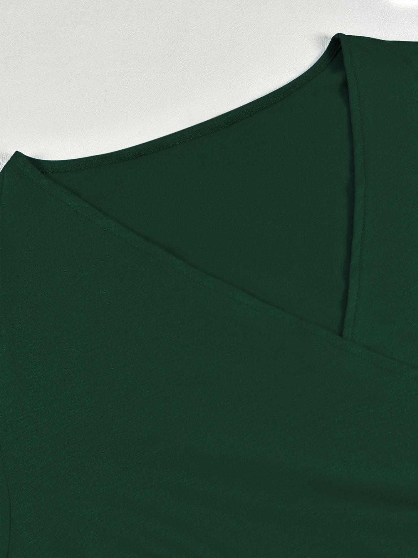 Plus Size Slim Fit Mid-Length Knit Dress, Casual V Neck Short Sleeve High Waist Summer Dress with Belt, Soft Comfortable Women's Clothing